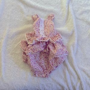 Floral baby girls romper